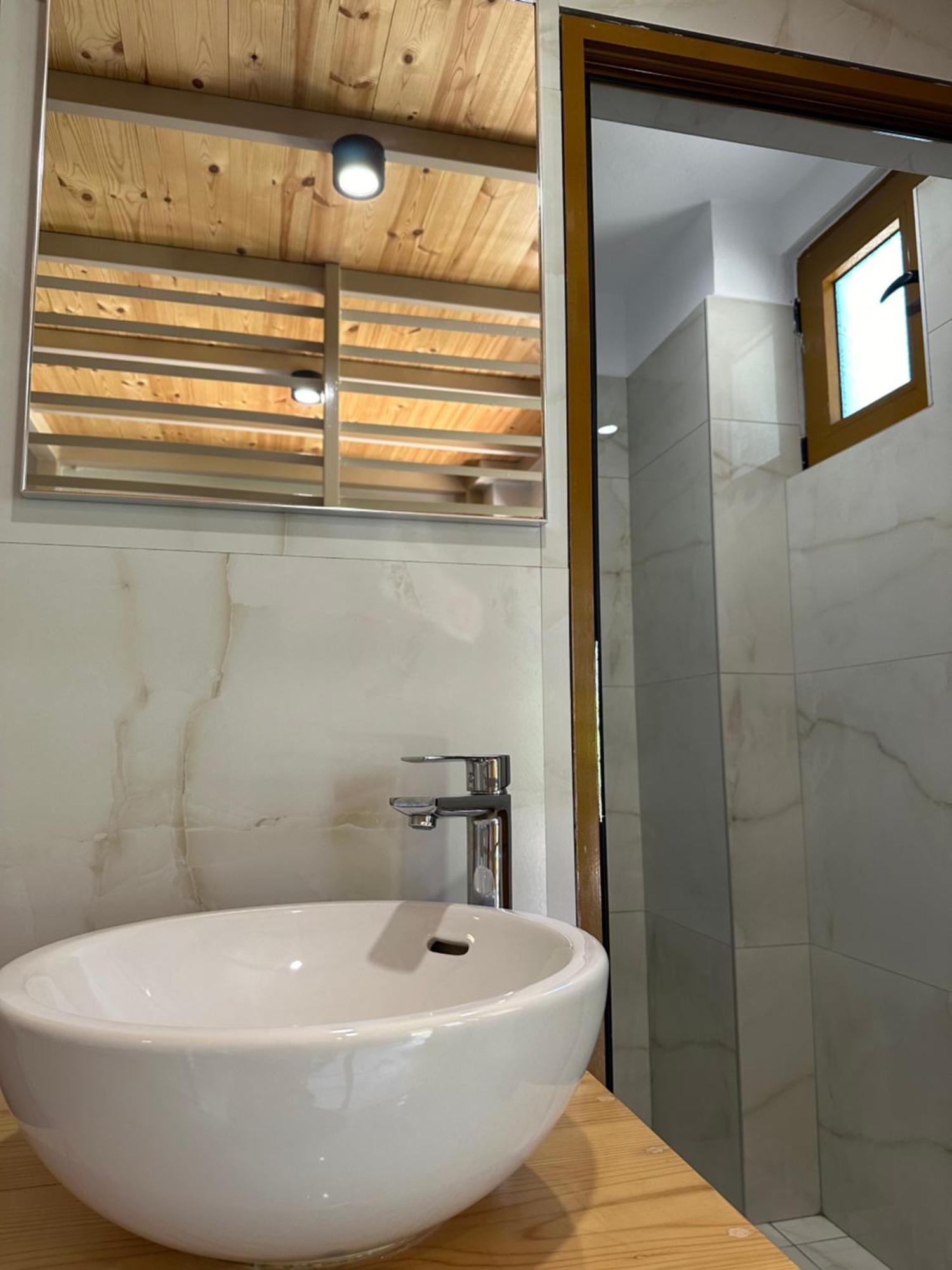 Bora Rooms Himare Ngoại thất bức ảnh