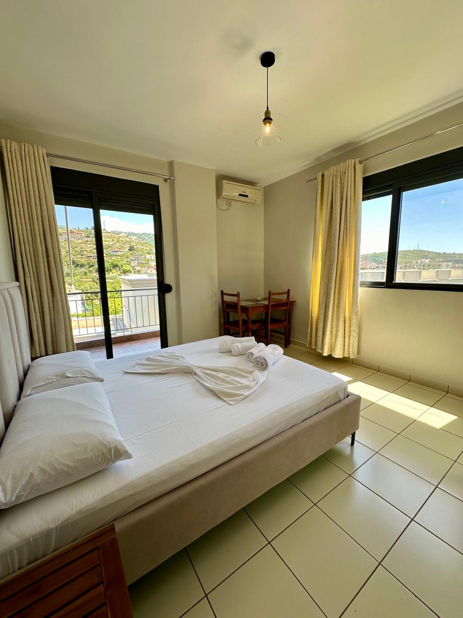 Bora Rooms Himare Ngoại thất bức ảnh